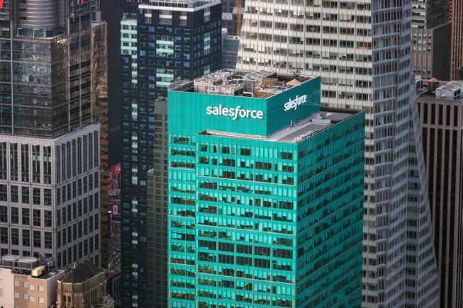 Salesforce报告：AI代理数量15个月内增长近两倍
