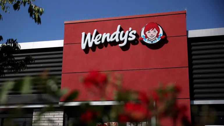 Wendy's新CEO鲍勃&middot;赖特：以体验一致性为核心推进转型